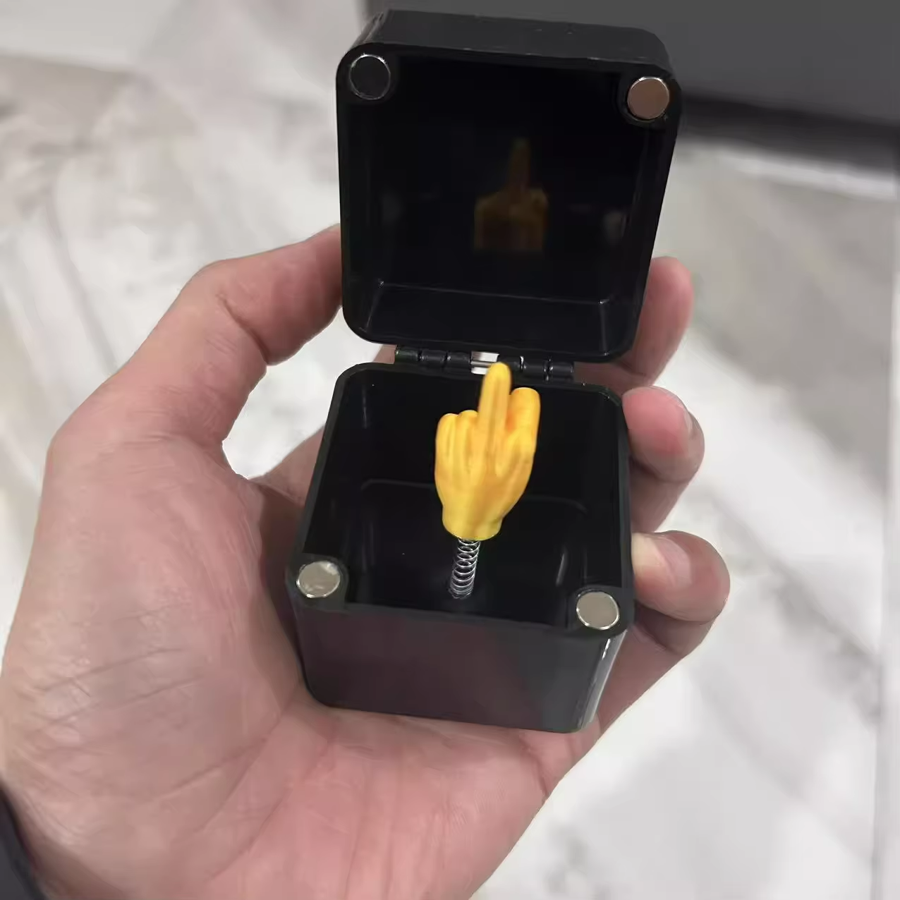 Wymorin Şaka Kutusu